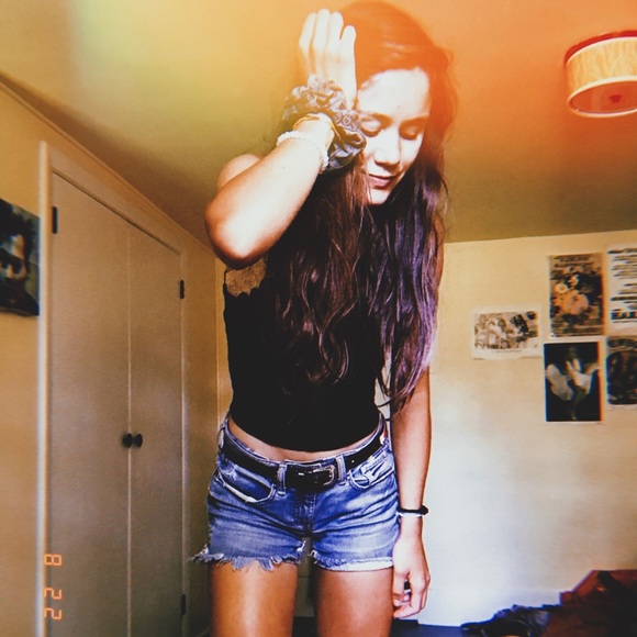 Meet your Posher, Lily - Picture 2 of 4